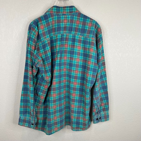 Saugatuck Women Flannel Button Down Shirt Plaid Vintage Classic Lumberjack - Picture 2 of 11